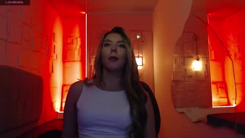 Snapshot of valentina_red18 chatting on November 6, 4:08 pm Valentina online show from November 6, 4:08 pm