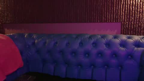 Snapshot of valentina_red18 chatting on March 9, 9:52 pm Valentina online show from March 9, 9:52 pm