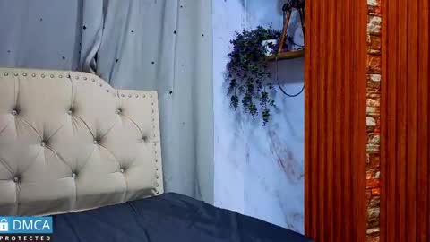 Snapshot of valentinaa_07 chatting on April 28, 2:38 am valentinaa_07 online show from April 28, 2:38 am