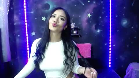 Snapshot of valentinarojass_ chatting on February 17, 1:51 pm valentinarojass_ online show from February 17, 1:51 pm