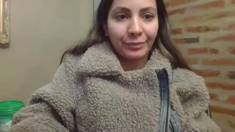 Snapshot of valentinaseleni24 chatting on June 17, 12:02 am valentinaseleni24 online show from June 17, 12:02 am