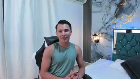 Valentino online show from April 14, 2:28 am