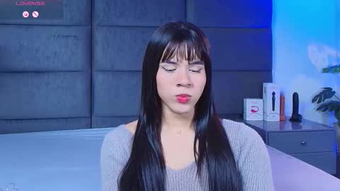 valentino moon online show from February 23, 11:13 pm