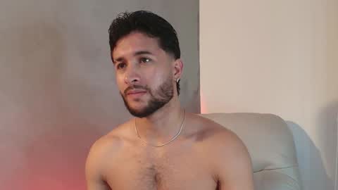 Snapshot of valentinoford chatting on February 9, 12:39 am Valentino online show from February 9, 12:39 am