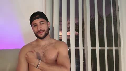 Snapshot of valentinoford chatting on February 12, 11:30 pm Valentino online show from February 12, 11:30 pm