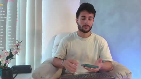 Snapshot of valentinoford chatting on February 18, 7:41 pm Valentino online show from February 18, 7:41 pm