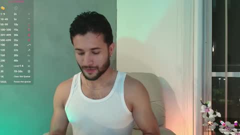 Snapshot of valentinoford chatting on February 21, 2:50 am Valentino online show from February 21, 2:50 am