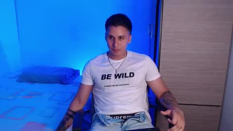 VALENTINO online show from February 9, 10:47 pm