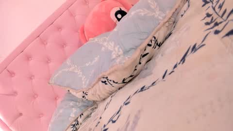 Vale Toro  online show from September 29, 1:49 pm