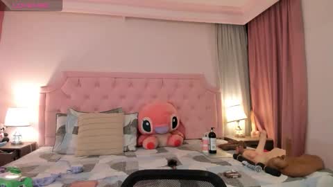 Vale Toro  online show from November 17, 10:43 am