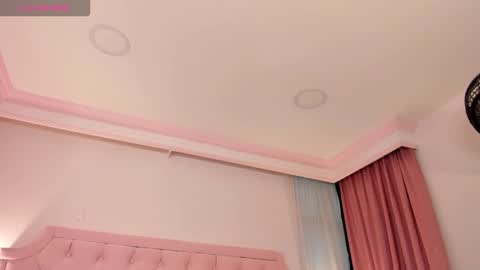 Vale Toro  online show from November 24, 12:05 pm