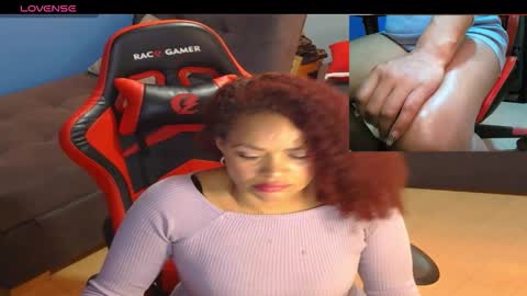 Snapshot of valenttinasex1 chatting on March 23, 12:36 am valenttinasex1 online show from March 23, 12:36 am