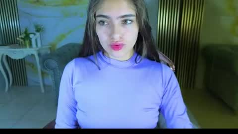 Snapshot of valeriaa_s chatting on June 19, 12:09 pm valeriaa_s online show from June 19, 12:09 pm