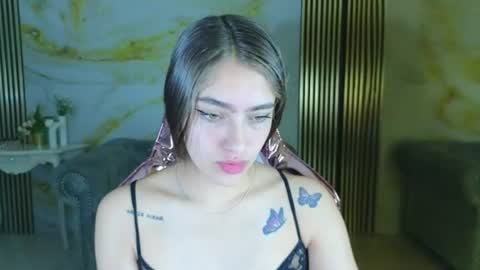 Snapshot of valeriaa_s chatting on June 25, 12:09 pm valeriaa_s online show from June 25, 12:09 pm