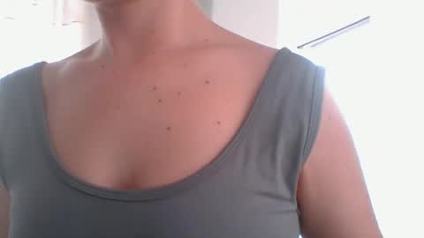Snapshot of valeriafrannco chatting on March 27, 9:03 pm valeriafrannco online show from March 27, 9:03 pm