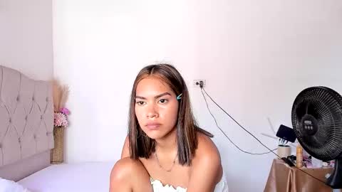 Snapshot of valeriah7 chatting on February 27, 7:14 pm valen online show from February 27, 7:14 pm