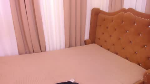 Snapshot of valerialukyanovaxxx chatting on July 21, 6:21 pm Valeria online show from July 21, 6:21 pm