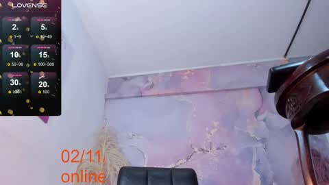 Snapshot of valeriaqueents21 chatting on November 2, 1:24 pm valeriaqueents21 online show from November 2, 1:24 pm