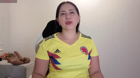 Snapshot of valeriavg_ chatting on June 23, 11:19 am VALERIA online show from June 23, 11:19 am