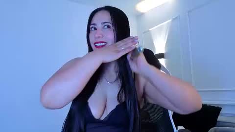 Snapshot of valeriavg_ chatting on July 27, 11:06 am VALERIA online show from July 27, 11:06 am