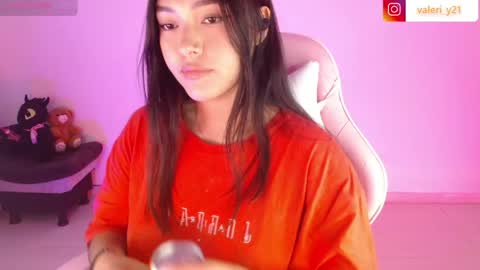 Snapshot of valeribell1 chatting on May 5, 7:44 pm Valeri online show from May 5, 7:44 pm
