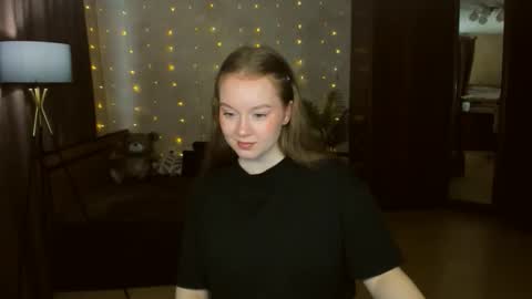 Snapshot of valericherry chatting on May 10, 9:47 am ValeriCherry online show from May 10, 9:47 am