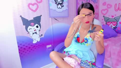 Snapshot of valerie__skinny chatting on May 23, 3:45 am valeri online show from May 23, 3:45 am