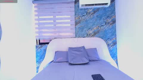 Snapshot of valerie_arias chatting on May 22, 7:30 pm Valerie online show from May 22, 7:30 pm