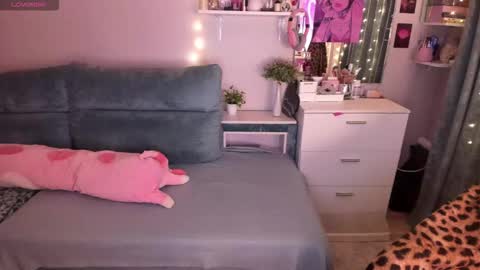 Snapshot of valerie_cutee chatting on February 13, 6:26 pm Lera online show from February 13, 6:26 pm