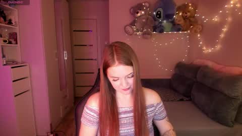 Snapshot of valerie_cutee chatting on February 24, 3:32 pm Lera online show from February 24, 3:32 pm