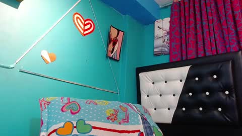 vale online show from February 4, 9:42 pm