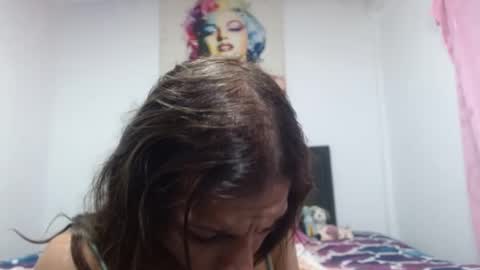 Snapshot of valerie_rousse chatting on February 22, 11:46 pm valerie_rousse online show from February 22, 11:46 pm