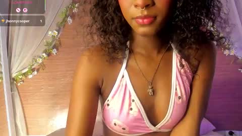 Snapshot of valerie_zans chatting on September 18, 4:58 am valerie_zans online show from September 18, 4:58 am