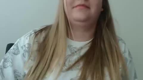 Snapshot of valerivane chatting on November 27, 8:05 am Valery online show from November 27, 8:05 am