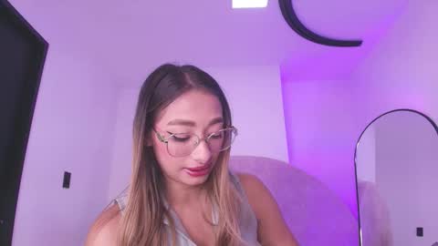 Valeryn online show from February 7, 3:10 am