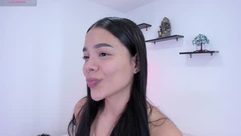 Snapshot of valery__nova chatting on December 21, 2:41 am Cris online show from December 21, 2:41 am