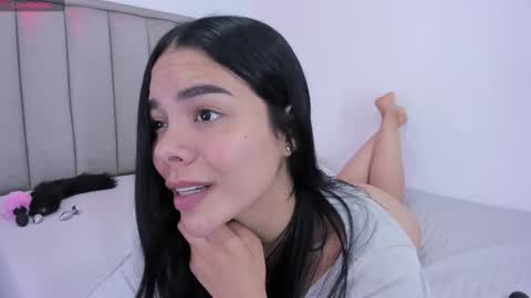 Snapshot of valery__nova chatting on February 26, 2:46 pm Cris online show from February 26, 2:46 pm