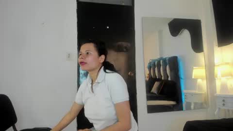 valery_hot692 online show from July 1, 7:46 pm