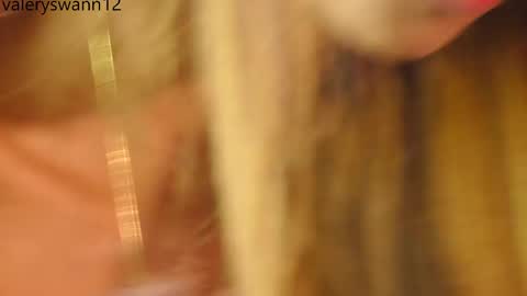 Snapshot of valery_swan1 chatting on May 4, 3:57 am Valery swan1 online show from May 4, 3:57 am
