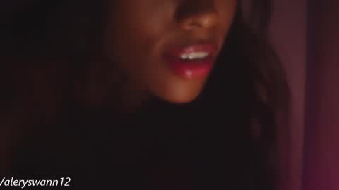 Snapshot of valery_swan1 chatting on May 22, 4:30 am Valery swan1 online show from May 22, 4:30 am