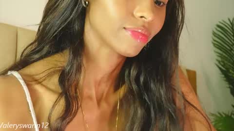 Snapshot of valery_swan1 chatting on June 1, 4:14 am Valery swan1 online show from June 1, 4:14 am