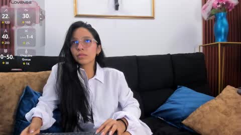 Val online show from October 18, 11:44 am