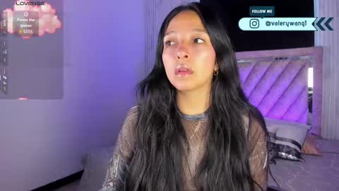 Val online show from December 3, 11:41 am