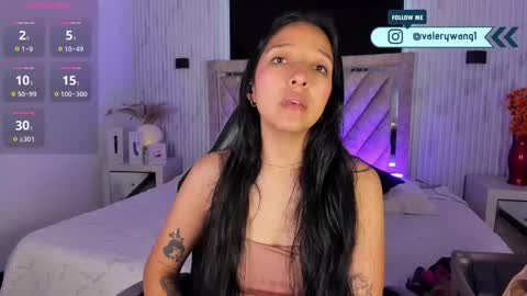 Val online show from December 15, 11:58 am