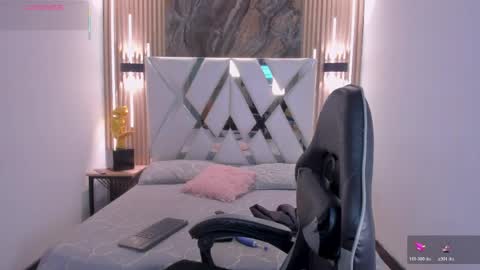 Val online show from April 16, 11:55 am