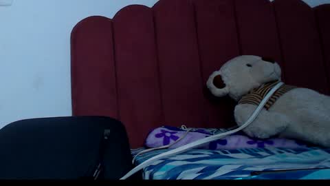 B V Naughty online show from December 13, 3:05 am