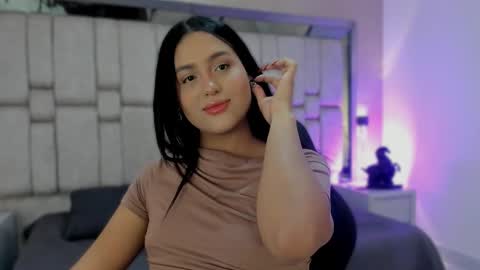 Snapshot of valerycooper23 chatting on February 3, 8:14 pm valerycooper23 online show from February 3, 8:14 pm