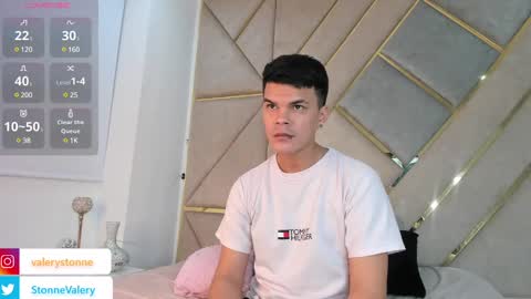 Snapshot of valerystonne_ chatting on February 25, 7:58 pm Valery Stonne online show from February 25, 7:58 pm