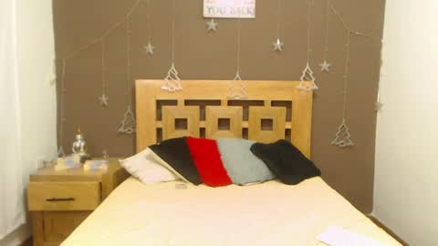 Snapshot of valesantodomingo chatting on December 4, 1:36 am Sofia online show from December 4, 1:36 am