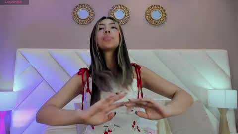 Valey  online show from May 8, 1:16 pm